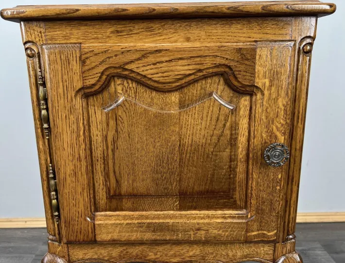 Pamono Vintage French Oak Bedside Tables, Set of 2 Hot