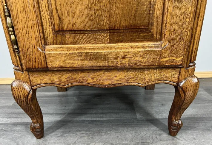 Pamono Vintage French Oak Bedside Tables, Set of 2 Hot
