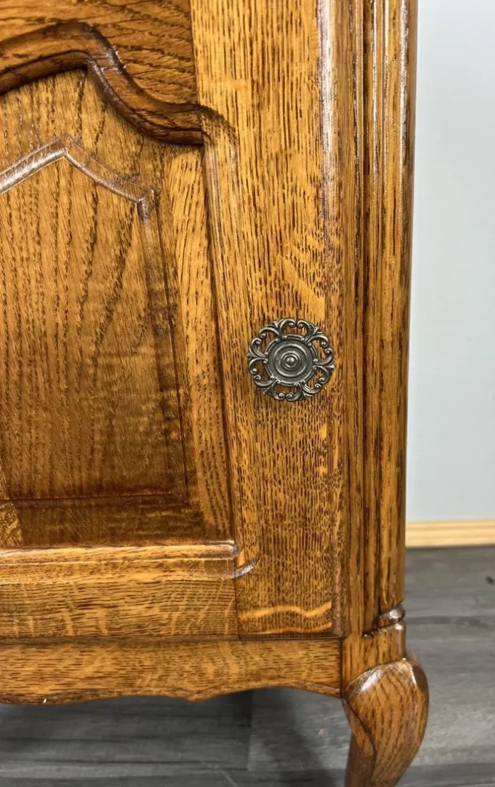 Pamono Vintage French Oak Bedside Tables, Set of 2 Hot