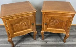 Pamono Vintage French Oak Bedside Tables, Set of 2 Outlet