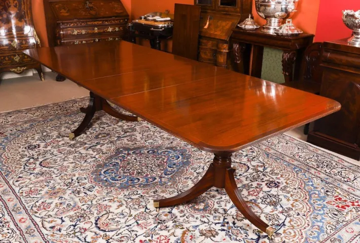 Pamono Vintage George III Style Pedestal Dining Table Hot