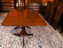 Pamono Vintage George III Style Pedestal Dining Table Hot
