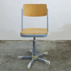 Pamono Vintage Industrial Swivel Chair by V & S Germany, 1970s Hot
