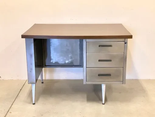 Pamono Vintage Iron Desk, 1970s Discount