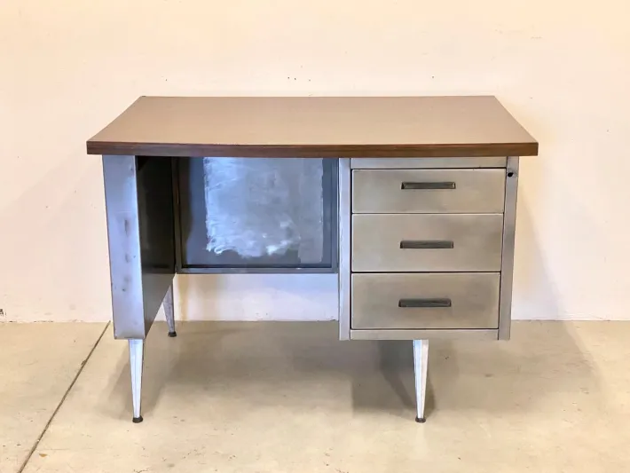 Pamono Vintage Iron Desk, 1970s Discount