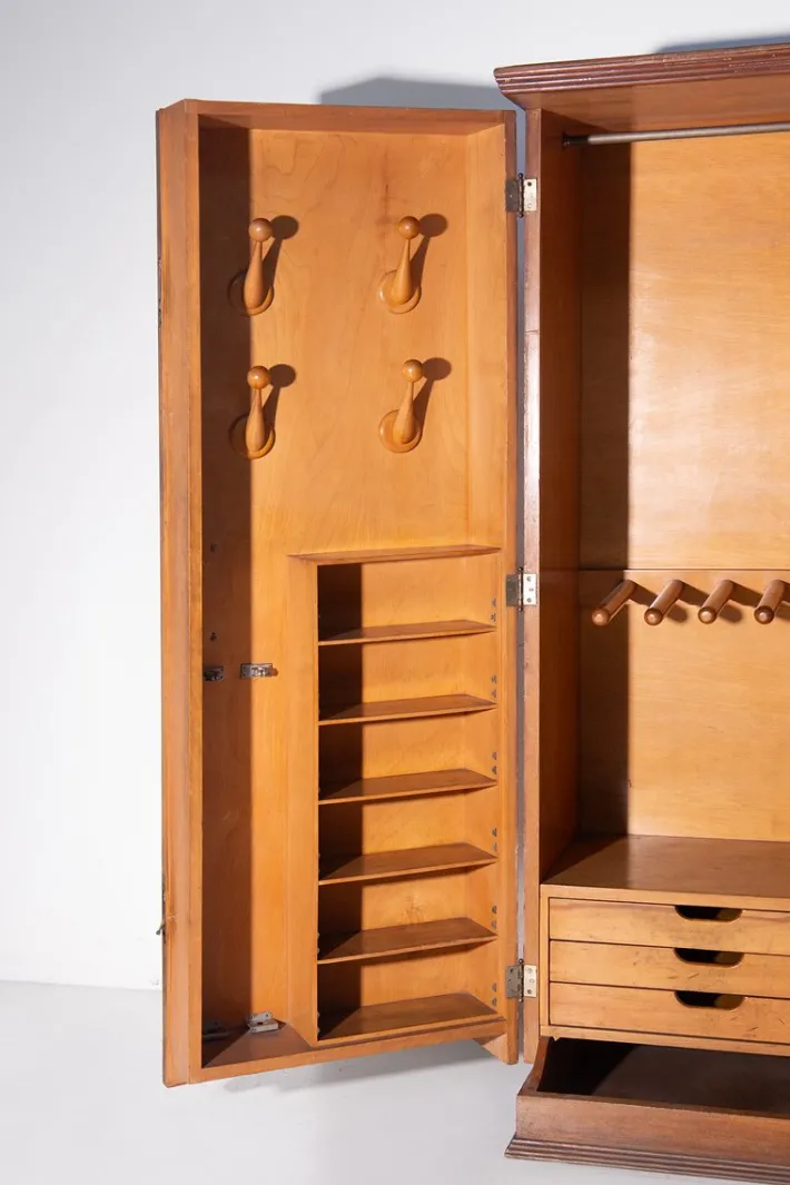 Pamono Vintage Italian Gentlemans Wardrobe, 1950s Discount