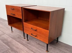 Pamono Vintage Italian Nightstands with Metal Legs, 1950s, Set of 2 Online