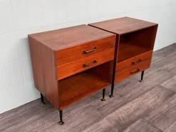 Pamono Vintage Italian Nightstands with Metal Legs, 1950s, Set of 2 Online
