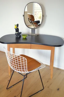 Pamono Vintage Kidney-Shaped Dressing Table, 1950s Outlet