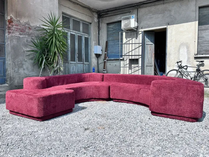 Pamono Vintage Lara Modular Sofa in Burgundy Bouclé by Roberto Pamio for Stilwood, 1970s Hot