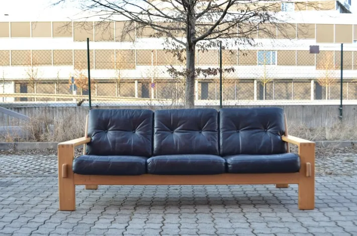 Pamono Vintage Leather Bonanza Sofa by Esko Pajamies for Asko Outlet