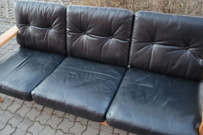 Pamono Vintage Leather Bonanza Sofa by Esko Pajamies for Asko Outlet