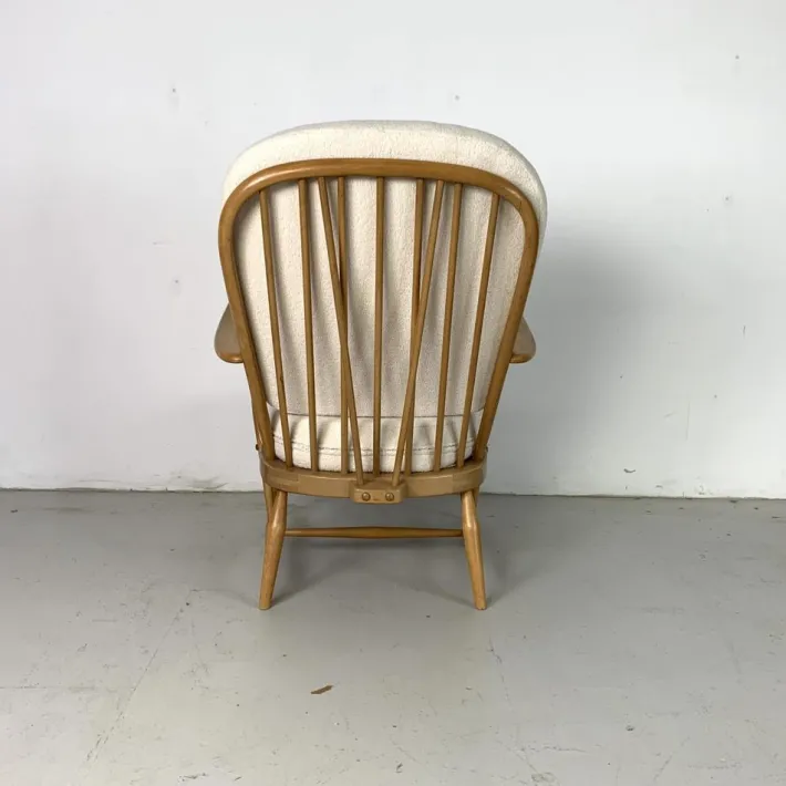 Pamono Vintage Lounge Chair from Ercol Outlet