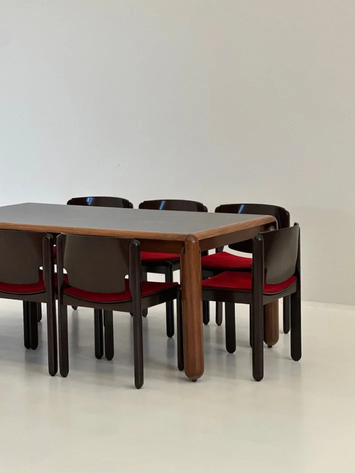 Pamono Vintage Model 122 Dining Chairs by Vico Magistretti for Cassina, 1960s, Set of 8 Online