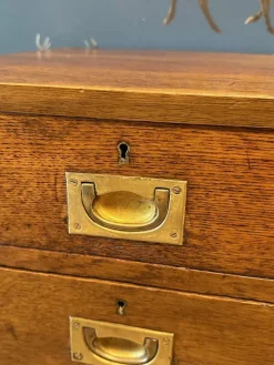 Pamono Vintage Oak Bedside Tables, 1920s, Set of 2 Discount