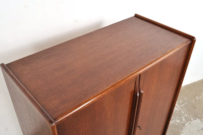 Pamono Vintage Oak Cabinet with Drawers, 1930s Hot