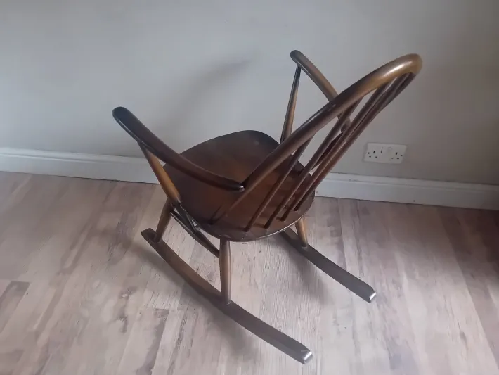 Pamono Vintage Quaker Rocking Chair from Ercol, 1960s Clearance