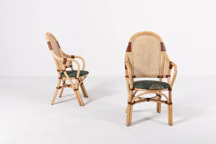 Pamono Vintage Rattan-Bamboo Indoor/Outdoor Chairs with Table, 1970s, Set of 3