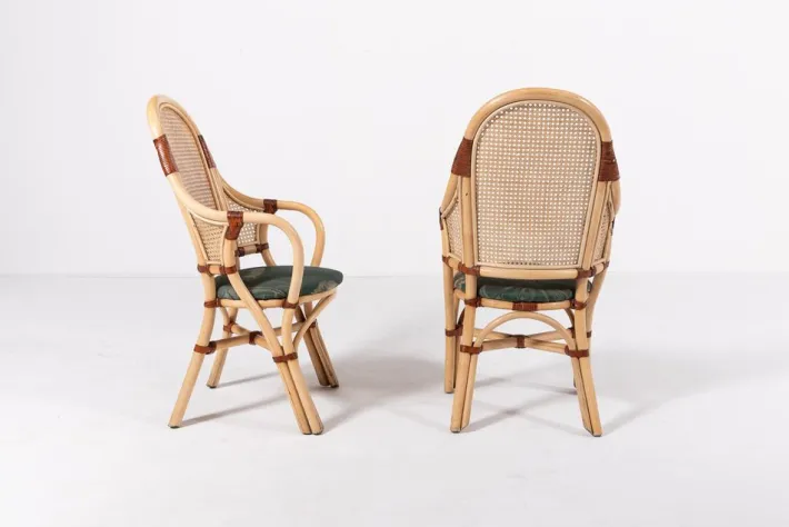 Pamono Vintage Rattan-Bamboo Indoor/Outdoor Chairs with Table, 1970s, Set of 3