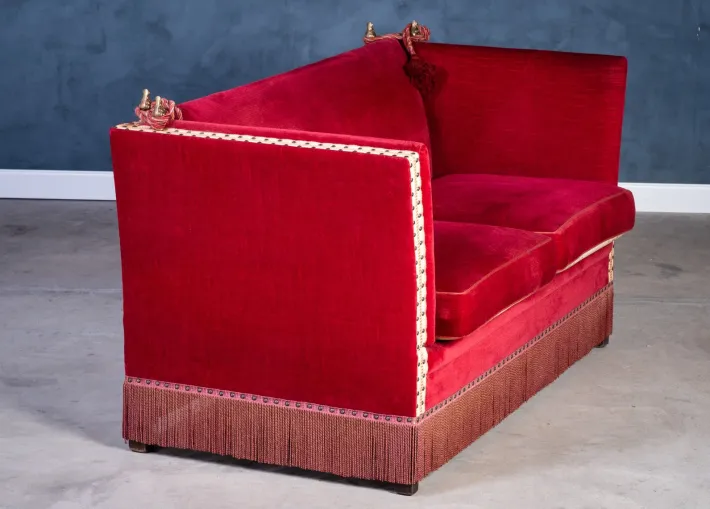 Pamono Vintage Red Velvet Knole Sofa with Floral Cushions, 1950s Hot
