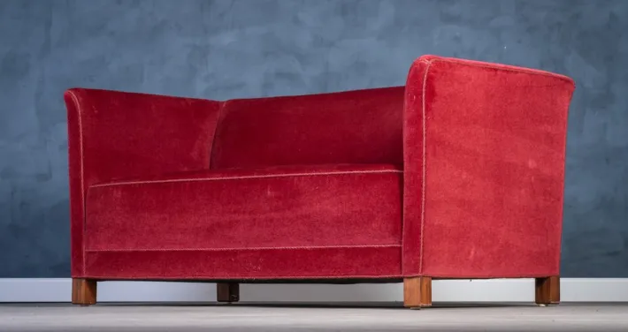 Pamono Vintage Red Velvet Sofa, 1950s Outlet