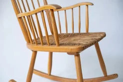 Pamono Vintage Rocking Chair in Rattan and Wood Discount