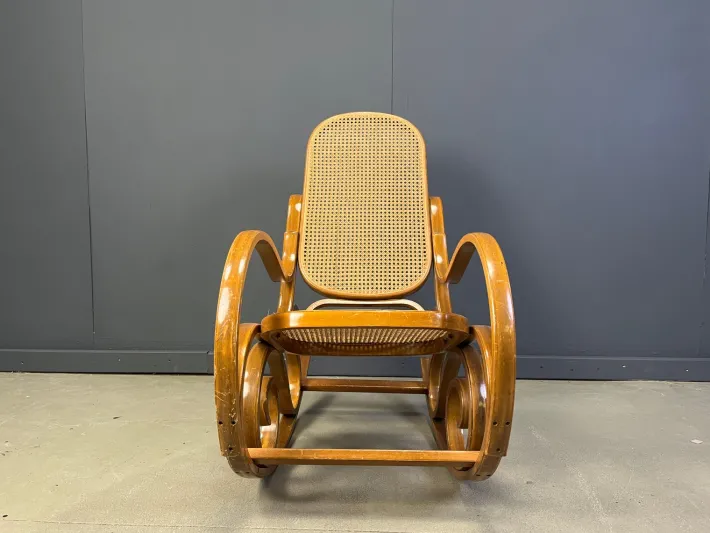 Pamono Vintage Rocking Chair in the style of Thonet, 1960s New