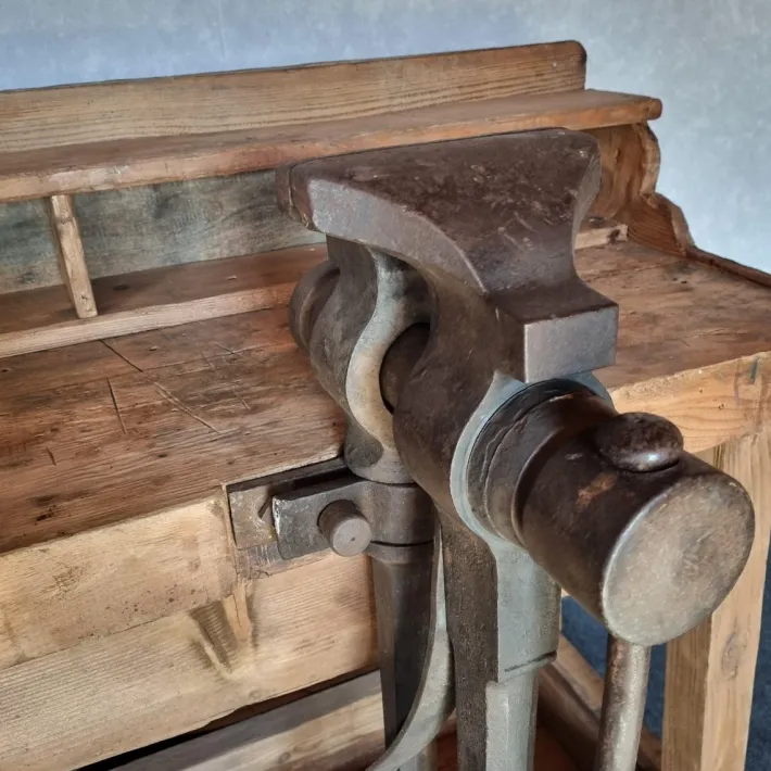 Pamono Vintage Shoemakers Workbench, 1930s Best
