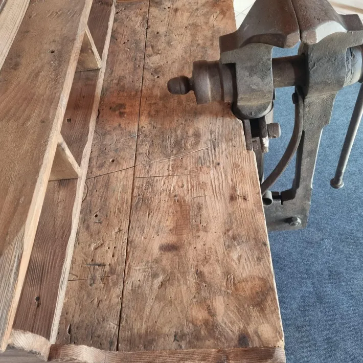 Pamono Vintage Shoemakers Workbench, 1930s Best