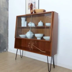 Pamono Vintage Showcase Cabinet with Shelf and Glass Sliding Doors Outlet