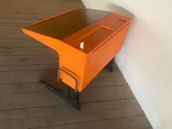 Pamono Vintage Space Age Desk in Orange by Luigi Colani for Flötotto, Set of 2 Best