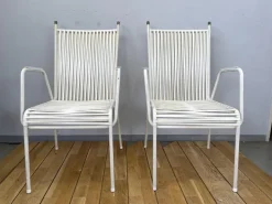 Pamono Vintage Spaghetti Garden Chairs in White in the style of Mauser, 1960s, Set of 2