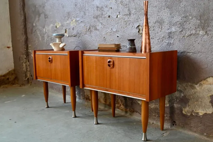 Pamono Vintage Style Scandinavian Bedside Tables or Nightstands, 1970s, Set of 2 Sale