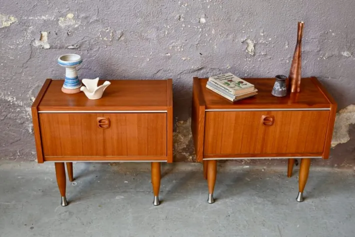 Pamono Vintage Style Scandinavian Bedside Tables or Nightstands, 1970s, Set of 2 Sale
