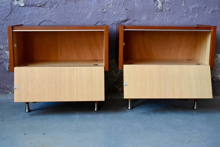 Pamono Vintage Style Scandinavian Bedside Tables or Nightstands, 1970s, Set of 2 Sale