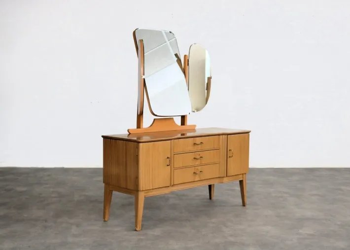 Pamono Vintage Swedish Dressing Table, 1960s Outlet