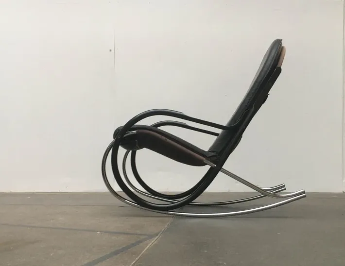 Pamono Vintage Swiss Nonna Rocking Chair by Paul Tuttle for Strässle