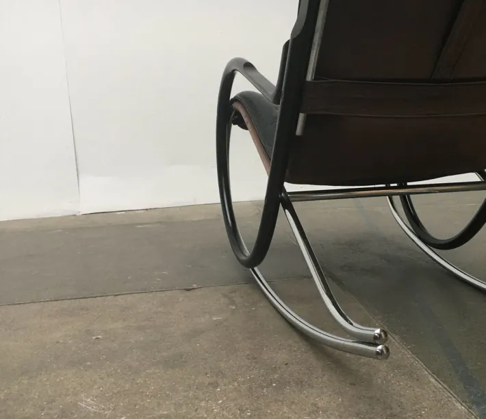 Pamono Vintage Swiss Nonna Rocking Chair by Paul Tuttle for Strässle