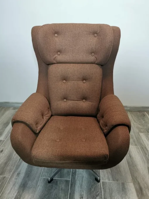 Pamono Vintage Swivel Chair from Up Zavody Rousinov, 1970s Hot