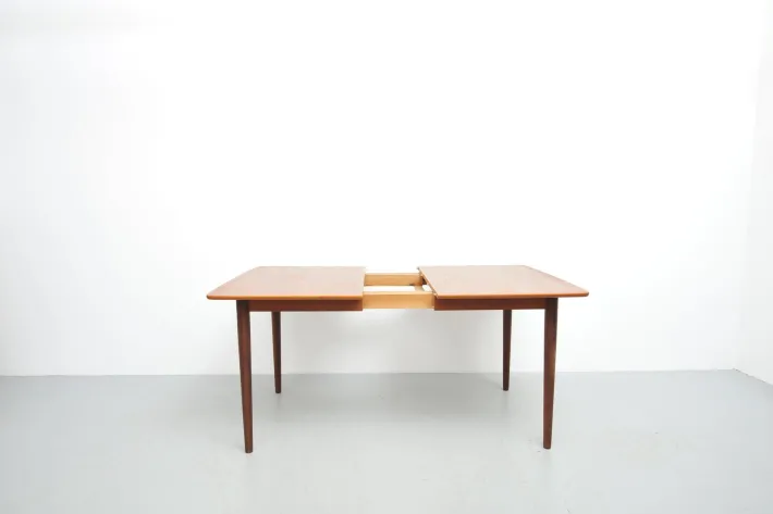Pamono Vintage Teak Dining Table, 1960s Outlet