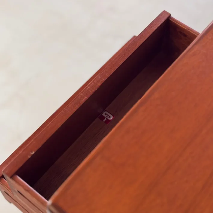 Pamono Vintage Teak Fresco Dresser by Viktor Wilkins for G-Plan, 1960s Hot