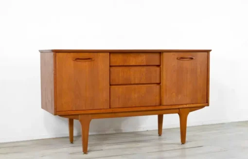 Pamono Vintage Teak Sideboard from Jentique, 1960s Clearance