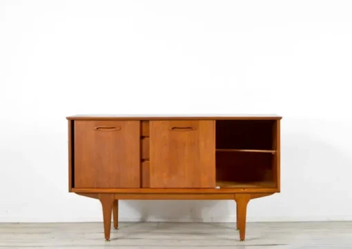 Pamono Vintage Teak Sideboard from Jentique, 1960s Clearance