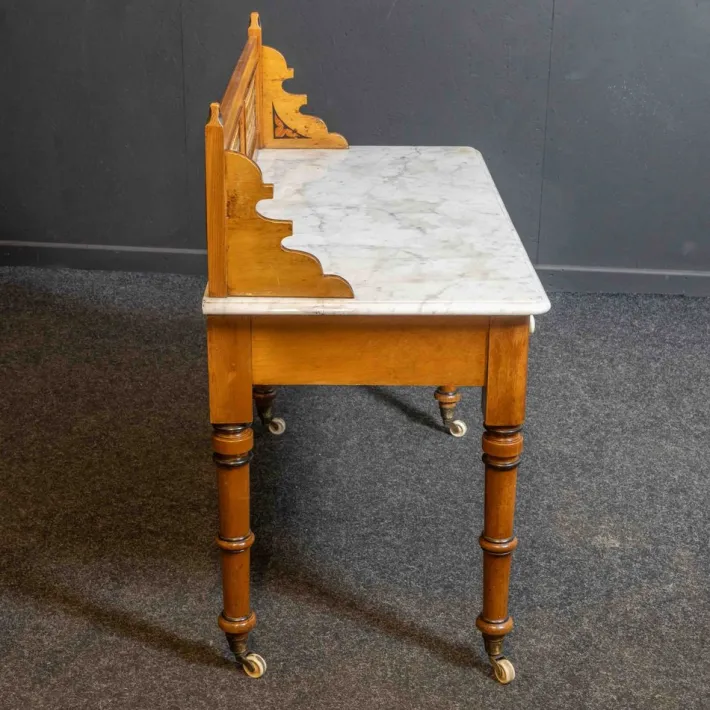 Pamono Vintage Victorian Washstand Sale
