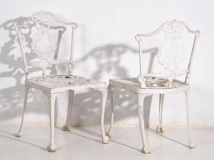 Pamono Vintage White Garden Table and Chairs, 1950, Set of 5 Best