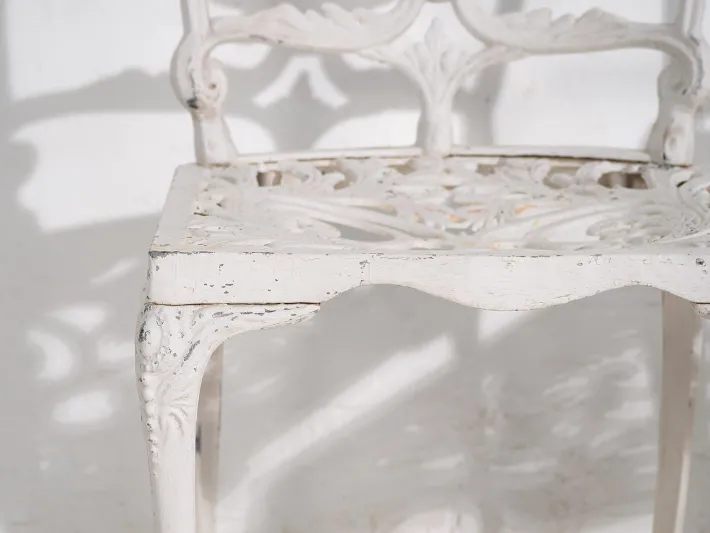 Pamono Vintage White Garden Table and Chairs, 1950, Set of 5 Best
