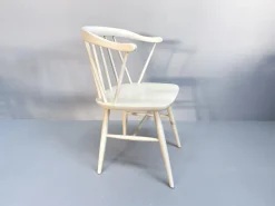 Pamono Vintage White Lacquered Spindle Chairs from Nesto, 1960s, Set of 4 New