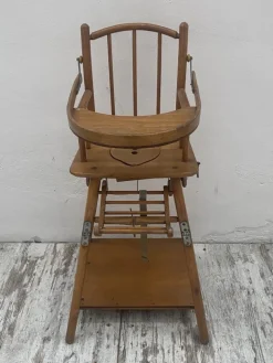 Pamono Vintage Wooden Children's Chair Hot