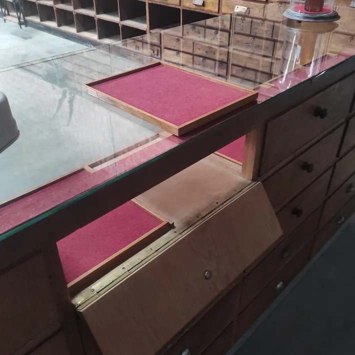 Pamono Vintage Wooden Haberdashery Display Counter with 20 Drawers and Glass Top Best