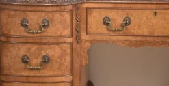 Pamono Walnut Dressing Table, 1890s Outlet